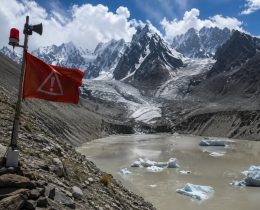 Pakistan Issues Glacial Flood Alert as Northern Temperatures Rise