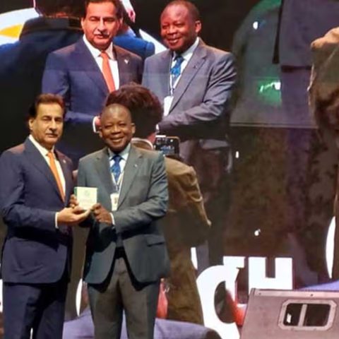 Pakistan Parliament Receives Inaugural Green Mace Award for Sustainability Efforts