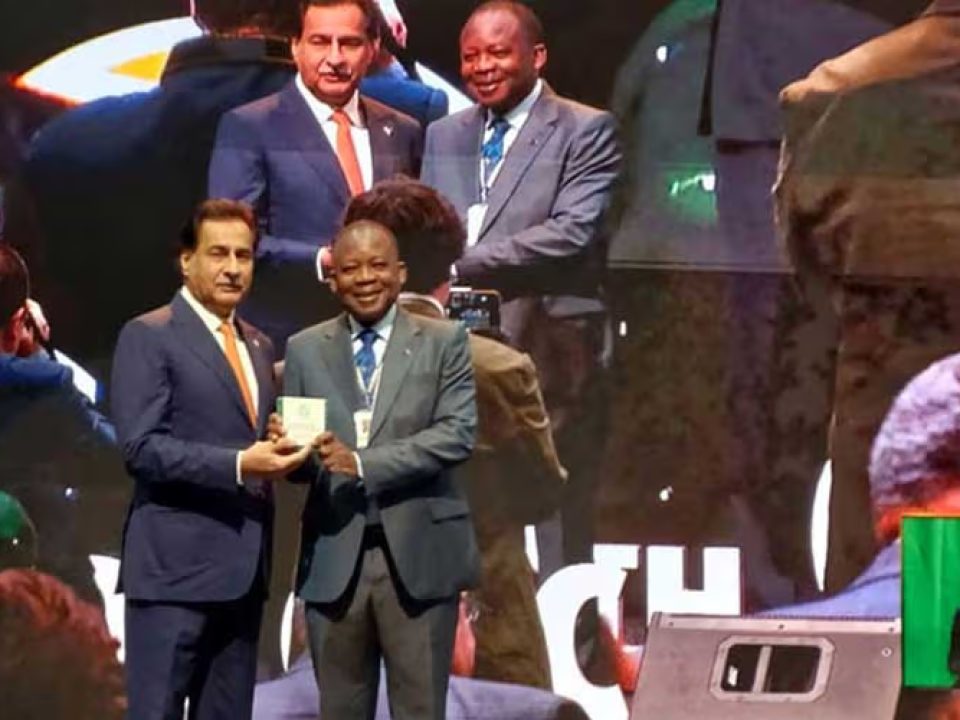 Pakistan Parliament Receives Inaugural Green Mace Award for Sustainability Efforts