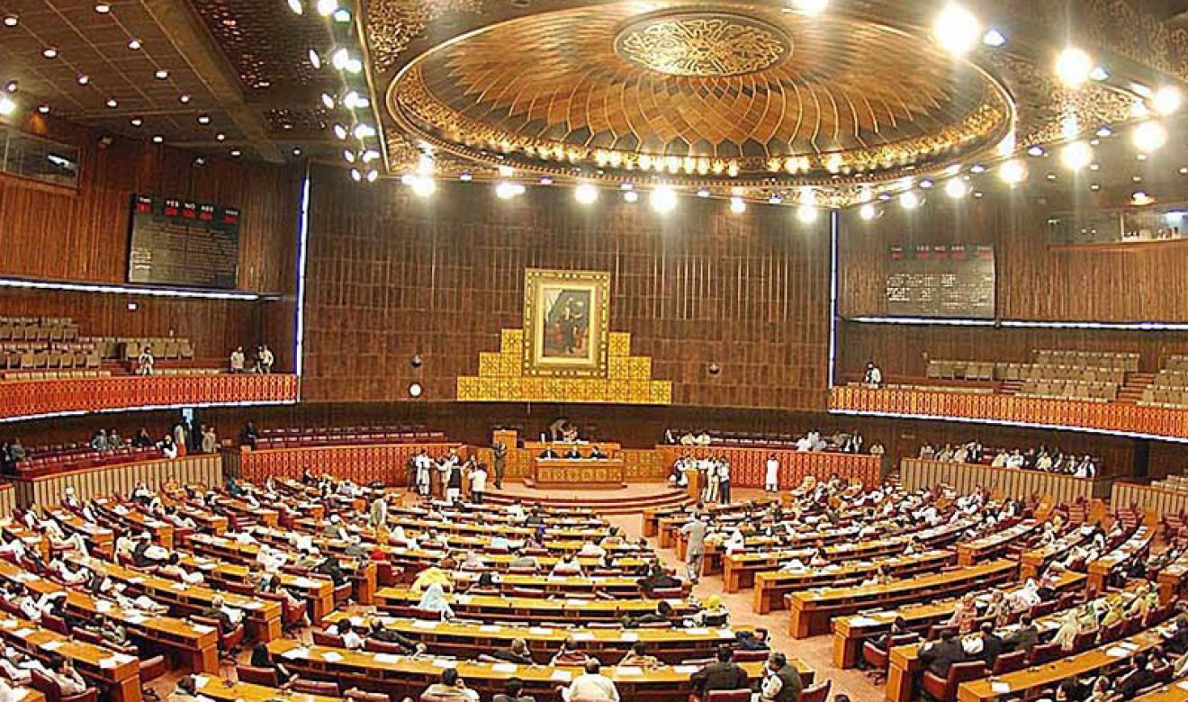 Pakistan’s Climate Budget Cuts Raise Alarm as Environmental Risks Intensify