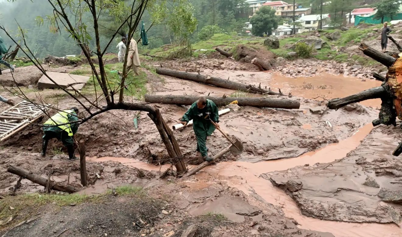 Heavy Rain in Murree Triggers Flooding and Raises Landslide Risk
