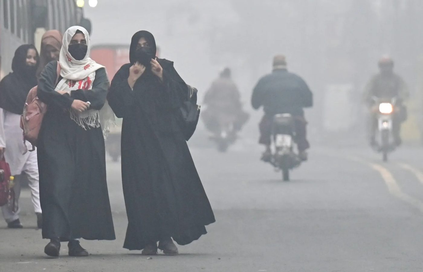 Air Pollution Kills 128,000 Pakistanis a Year, PAQI Report Says